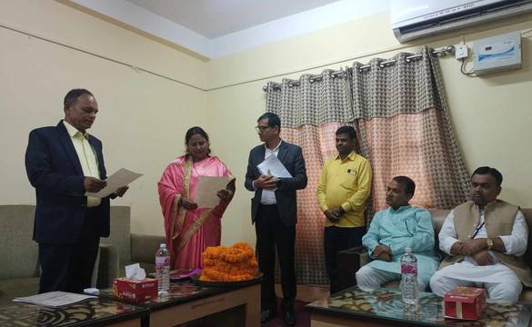 जसपाकी प्रदेश सांसद यादवले लिइन् सपथ